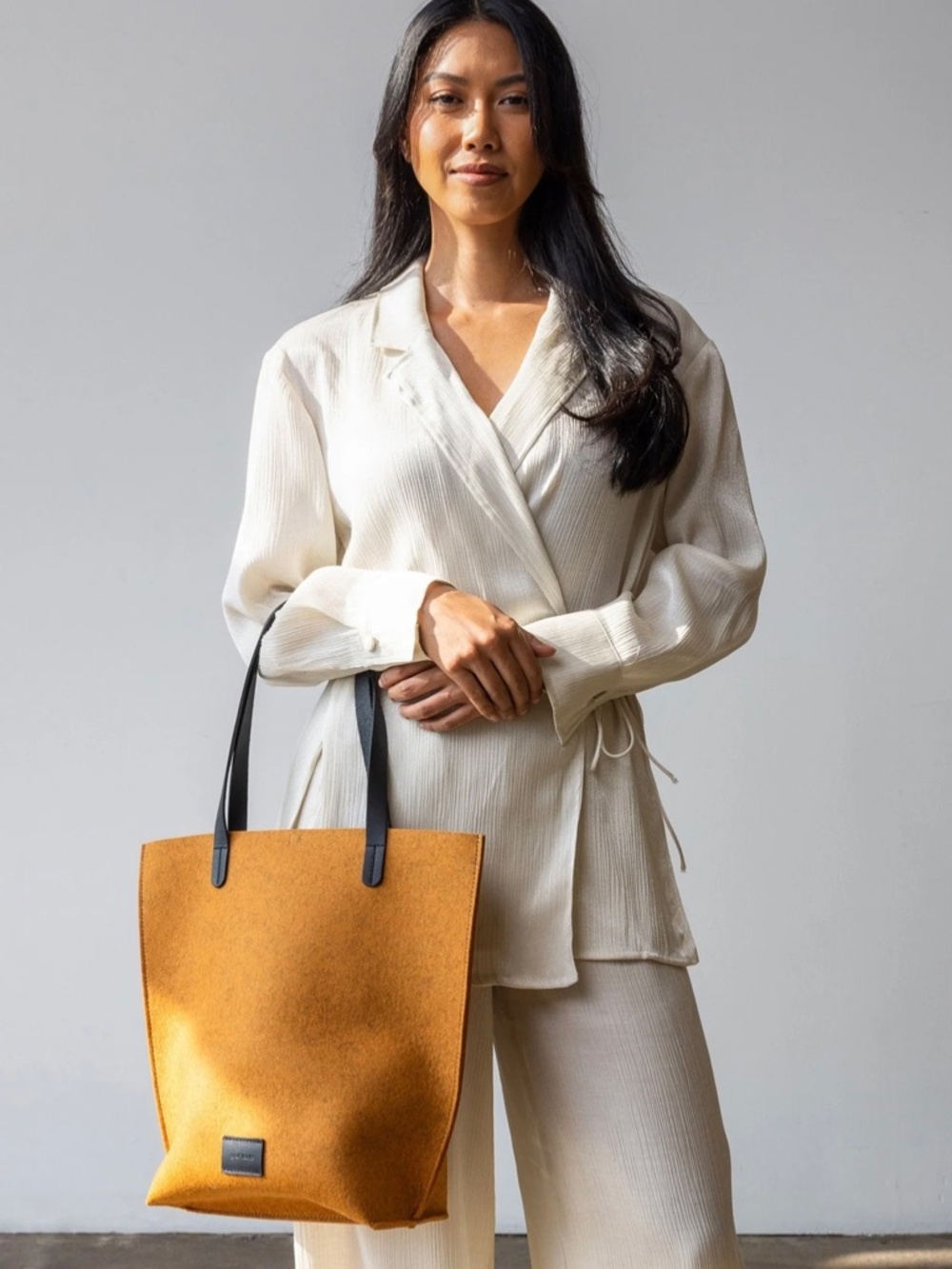 GRAF LANTZ Holiday Hana Merino Wool Tote Bag - Picture 5 of 7